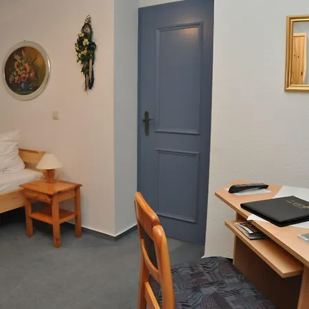 Hotel & Restaurant Schaumburger Ritter, 3*