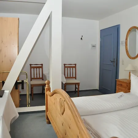 & Restaurant Schaumburger Ritter, 3*