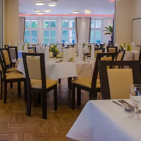 & Restaurant Schaumburger Ritter,