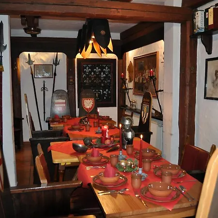 & Restaurant Schaumburger Ritter, Szálloda Rinteln